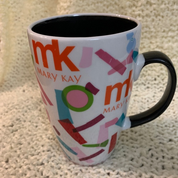 Mary Kay Cosmetics mug from 2015. - Picture 2 of 4